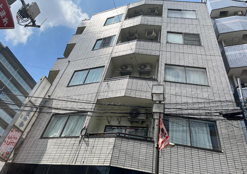 Kawaguchi Apartment | Shine house