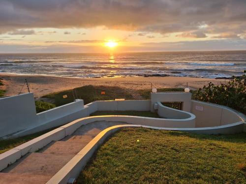 Shelly Beach Resort | Shore Breakers
