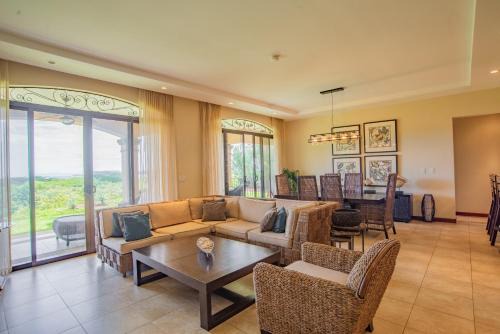 Playa Conchal House | Spacious 2BR Condo with Ocean Glimpse - Jobo - Reserva Conchal Golf Resort