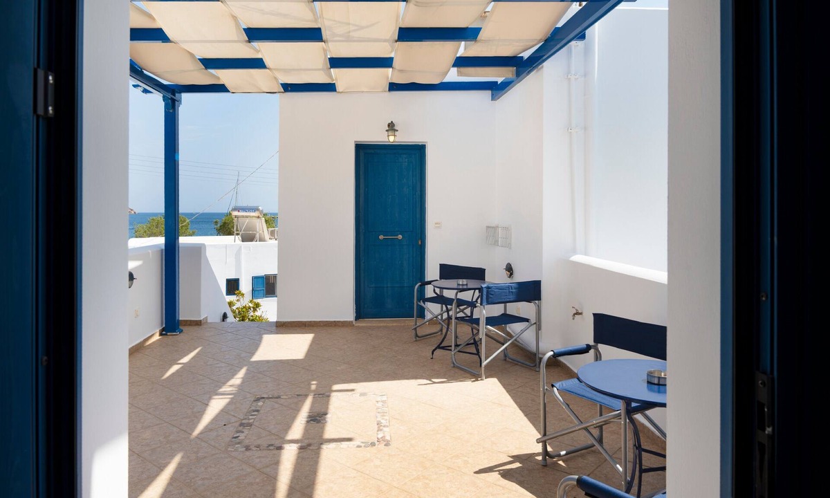 Serifos Apartment | Studio Apartment 'Studios Ninemia Serifos 5' with Sea View, Wi-Fi and Air Conditioning