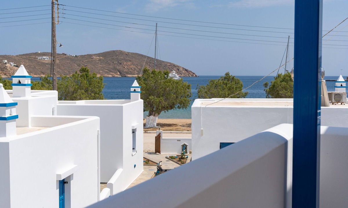 Livadi Apartment | Studio Apartment 'Studios Ninemia Serifos 4' with Sea View, Wi-Fi and Air Conditioning