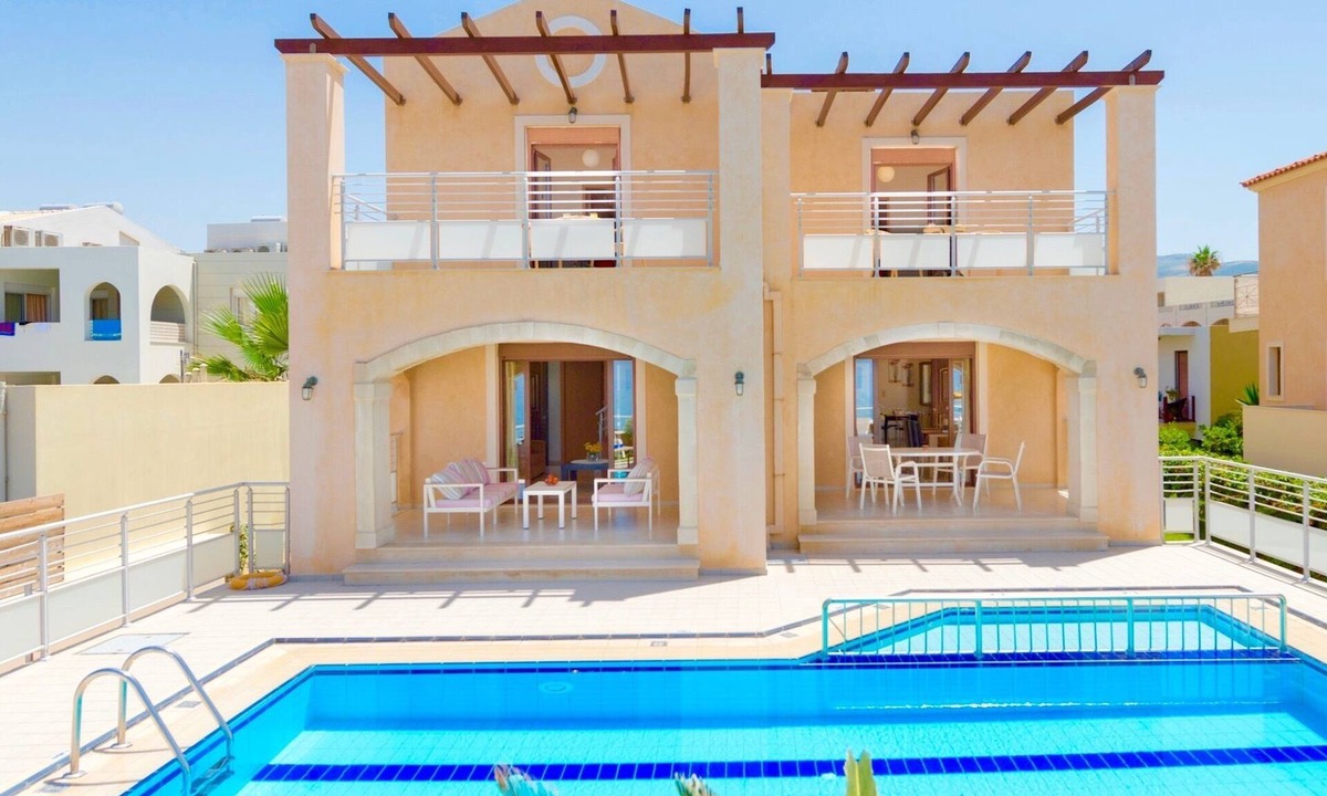 Rethymno Villa | Stunning beachfront villa with 6 bedrooms, private pool and beautiful interiors