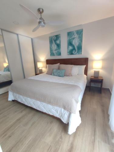 Jaco Apartment | Stylish 2 bed and 2 bath condo with mountain and pool view in Jacó