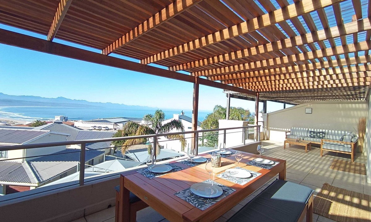 Plettenberg Bay Apartment | The Aquarella | 3BD Coastal Stay with Sea Views