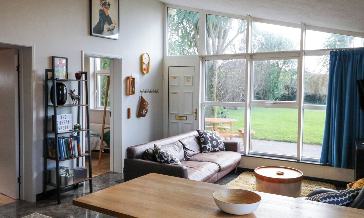 Bothar Bui Cottage | The Sleepy Shell