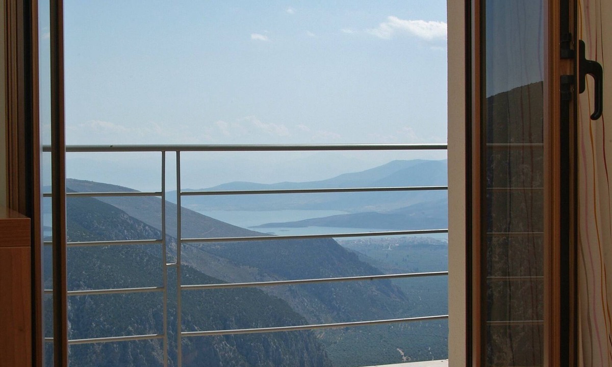 Delfoi Hotel | Tholos