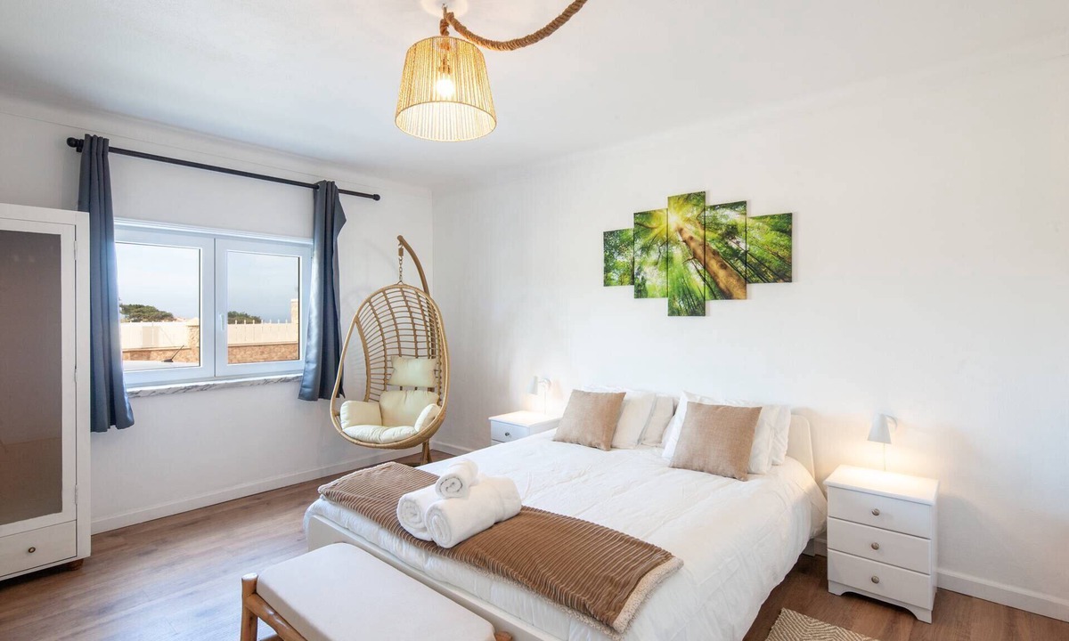 Sao Bernardino Apartment | Tulip - SilverCoast Apartments