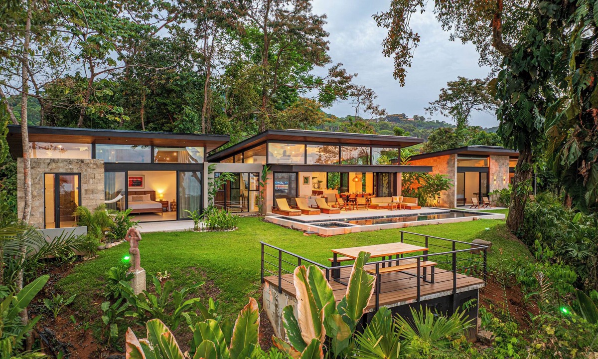 Dominical Villa | Villa Altamar Private Tropical Villa Minutes from the Beach