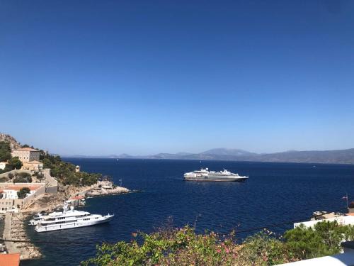 idhra Villa | Villa Hydra Estrella