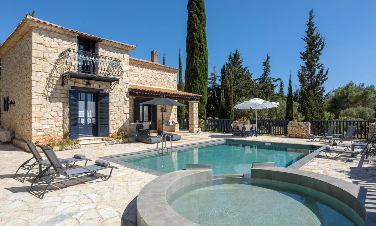 Agia Marina House | Villa Nefeli mit privatem Pool by Interhome