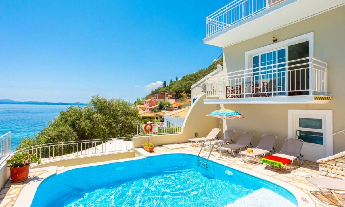Katavolos Villa | Villa Thalassa - Three Bedroom Villa, Sleeps 6