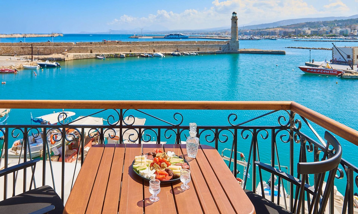 Old Town Rethymnon Apartment | VISTA DEL PORTO LUXURY SUITES