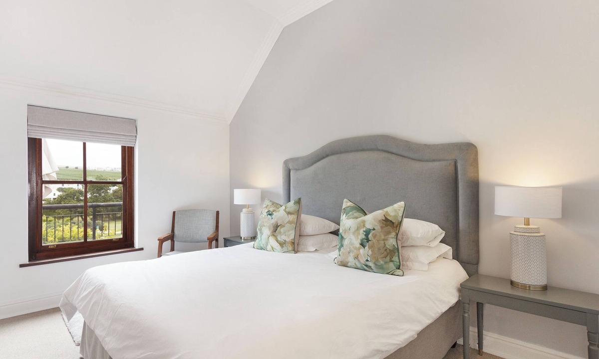 Stellenbosch Villa | Winelands Golf Lodges 9