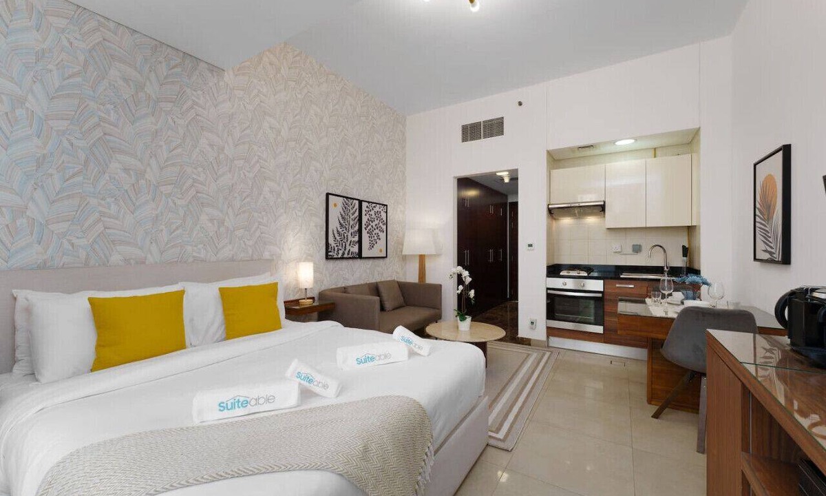 Jumeirah Beach Residence Apartment | Your gateway in Sparkle Tower JBR by Suiteable