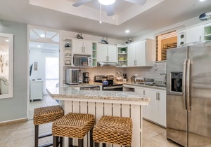 Deluxe, Beachfront Apartment w/Shared Pools, Free WiFi, & Central A/C