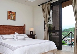 Ocean View 3 bedroom condominium in Bahia Encantada