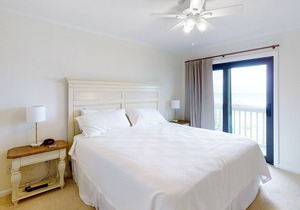 Second-Floor, Oceanfront Condo with Balcony, WiFi, Laundry & Shared Pool