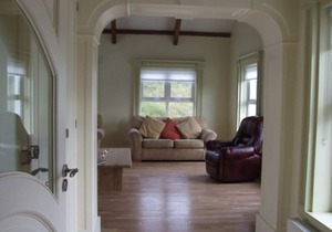 Spanish Point, Executive accommodation along rugged coastline