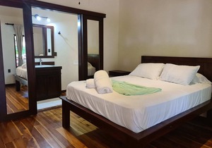 Tortuguero Queen Room at Hona Beach Hotel