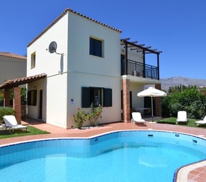 Holiday Agios Myronas Persons Bedrooms 