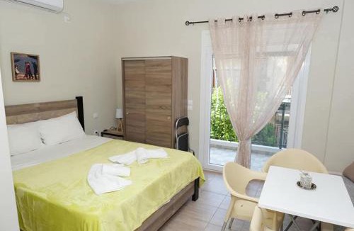 Pefki Apartment | Ύδνα studios
