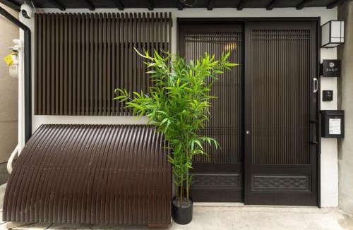 Kujo Apartment | ともゑ邸