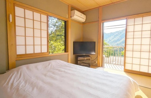 Ine House | 伊根の宿 汐風 Shiokaze