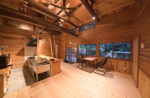 Ukiha House | 山小屋吉丁