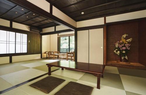Tanabe House | 熊野四季亭