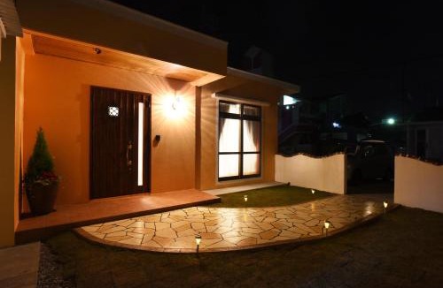 Tokeshi Apartment | 読谷ORENCHi