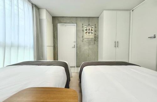 Higashinippori Apartment | 101Room,7-minute walk from Uguisudani Station located on the 1nd floor of an apartment-style building Twin room No elevator