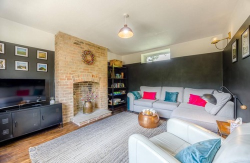 Devizes Cottage | 2 Bed in Devizes (oc-c42728)