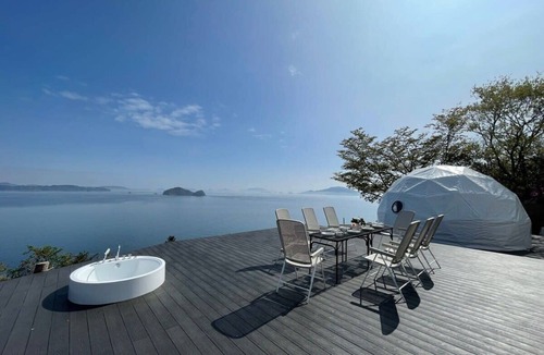 Kurahashi House | 2 BR Villa with Breathtaking Ocean View for 10 Ppl