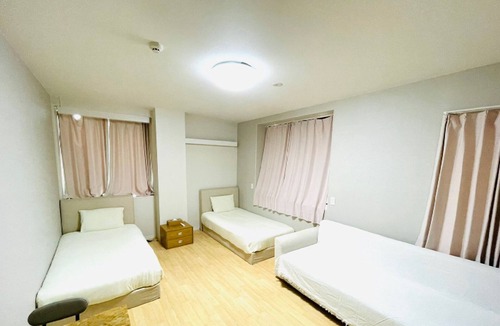 Naha City Centre Apartment | 201 Kitchen and Nice 2 bathrooms 14 people/Naha Okinawa