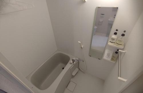 Higashinippori Apartment | 302Room,7-minute walk from Uguisudani Station located on the 3nd floor of an apartment-style building Twin room No elevator