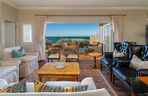 Robberg Beach House | 36 Beachy Head - Solar Power, Beachfront 2 Bd 2 Bt