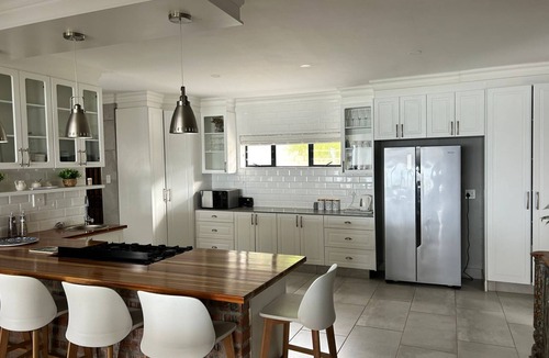 Reebok House | 4-bedroom Beachside house in Garden Route District