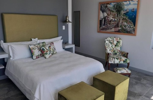 De Kelders Bed & Breakfast | 65onCliff - Langbaai