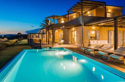 Svoronata Villa | Absolute Villa by Stylish Stays