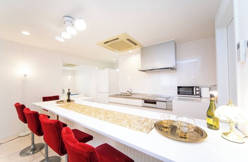 Awaji Apartment | Accommodates 10 people A spacious facility convenient for dining in Awaji City Kuruma 95/Awaji Hyōgo