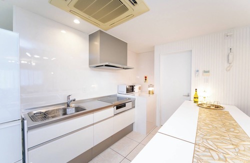 Awaji Apartment | Accommodates 10 people A spacious facility convenient for dining in Awaji City Kuruma 95/Awaji Hyōgo