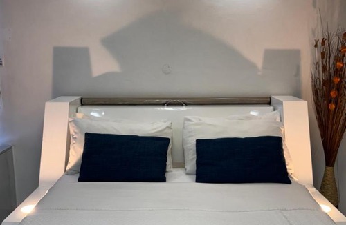 North Beach Apartment | Accommodation Front - Luxurious 2 Sleeper Overlooking the Beachfront