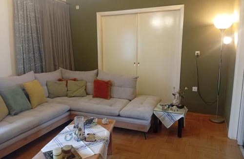 Peristeri Apartment | Acropolis View