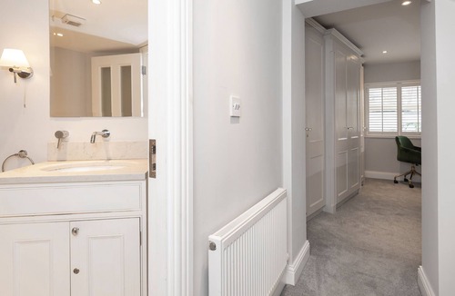 Grand Canal Dock House | Albert Rooms