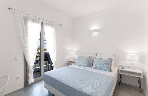 Drios House | Alexander Suites