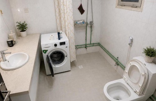 Old Dubai Apartment | Ali