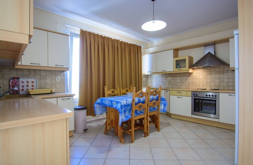 Paralia Agias Fotinis House | Aliki Studios
