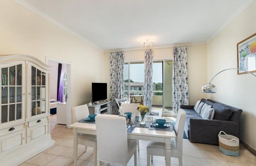 Dubai Investment Park Apartment | Allsopp & Allsopp - 1-Bedroom Apartment in Lake Apartments, Green Community