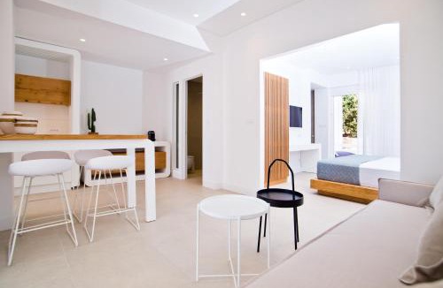 Panormos Apartment | Almyra Seaside Luxury Suites