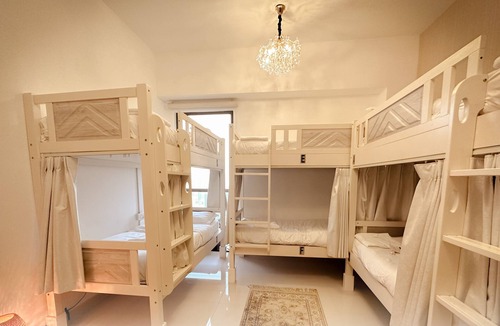 Jumeirah Beach Residence Cabin | Alphatel Beach Hostel JBR - Jumeirah Beach